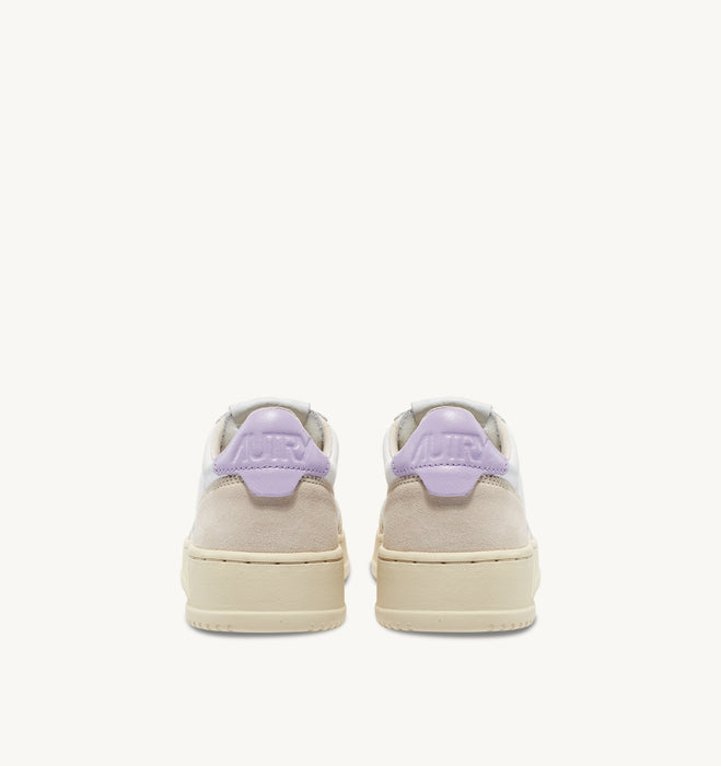 Autry Sneaker Medalist 01 Woman Suede in White Lavender