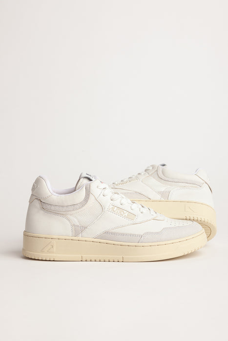 Autry Sneaker Open Mid Man in White White