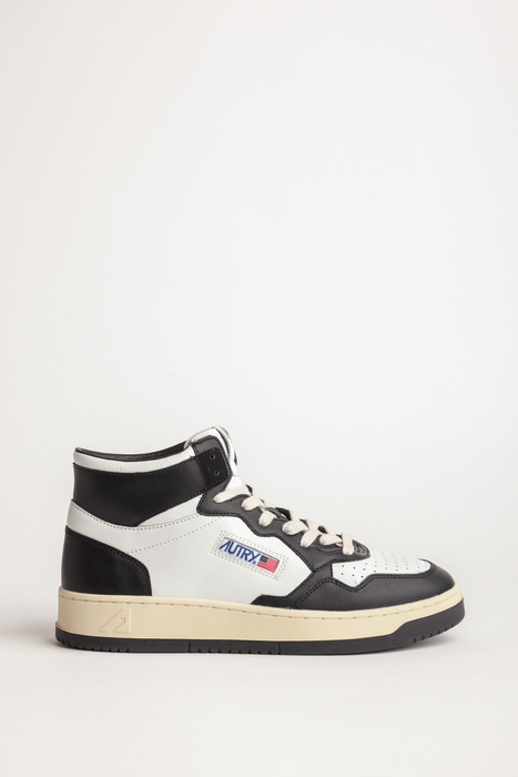 Autry Sneaker Medalist 01 Mid Woman Bicolor in Black Voice Store Kassel