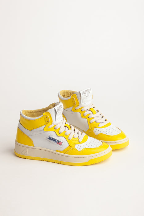 Autry Sneaker Medalist 01 Mid Woman Bicolor in Yellow
